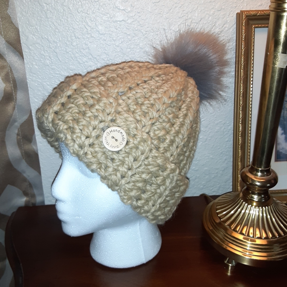 Crochet Chunky Beanie w Pompom